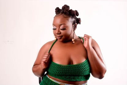Emerald Kiki Set in Acrylic